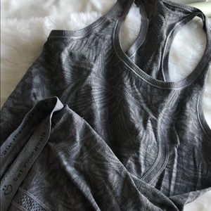 Lululemon swiftly tech razor back
